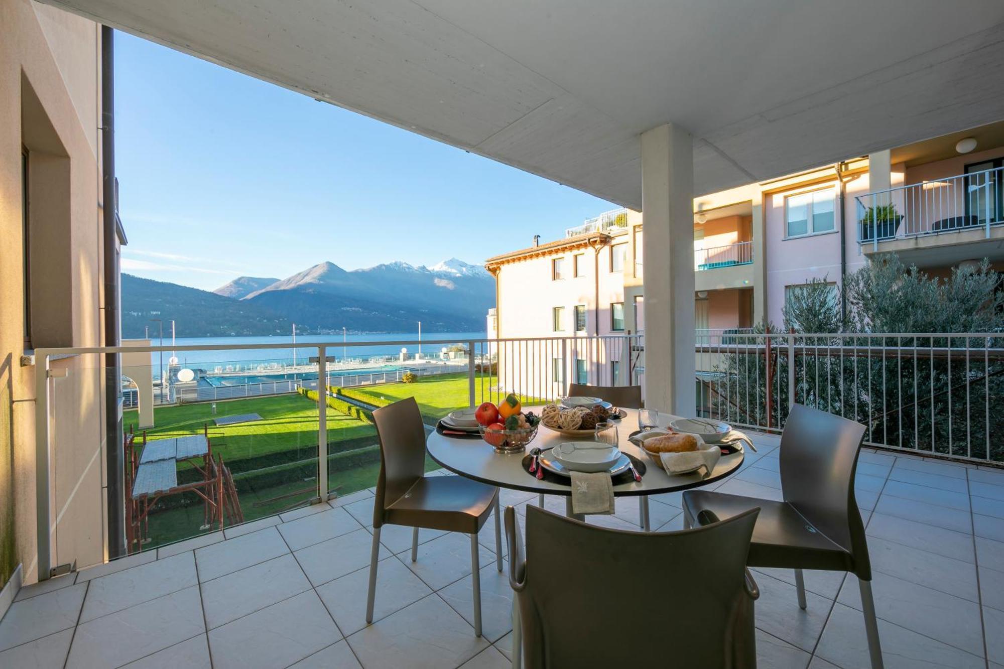 Vista Di Maccagno Fantastico Pool - Happy Rentals Buitenkant foto